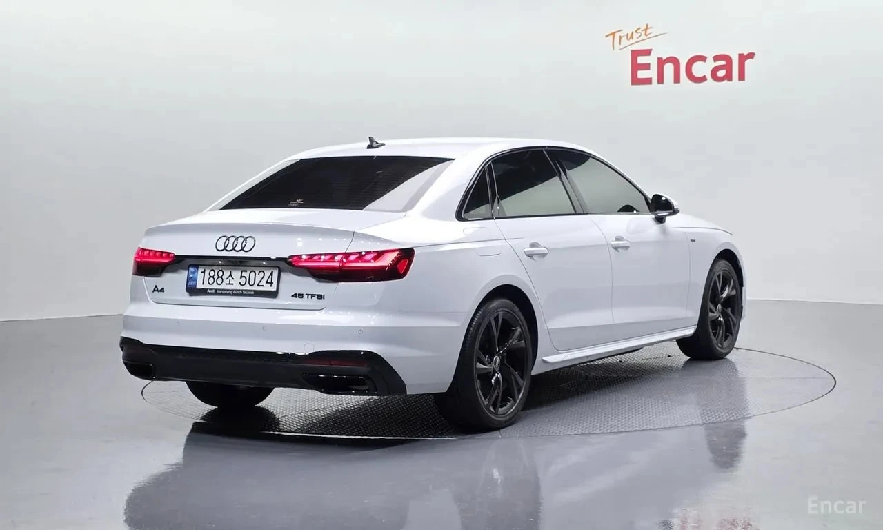 Audi A4 40 TFSI | HUD | S-LINE | Цена до България, снимка 2 - Автомобили и джипове - 55982134