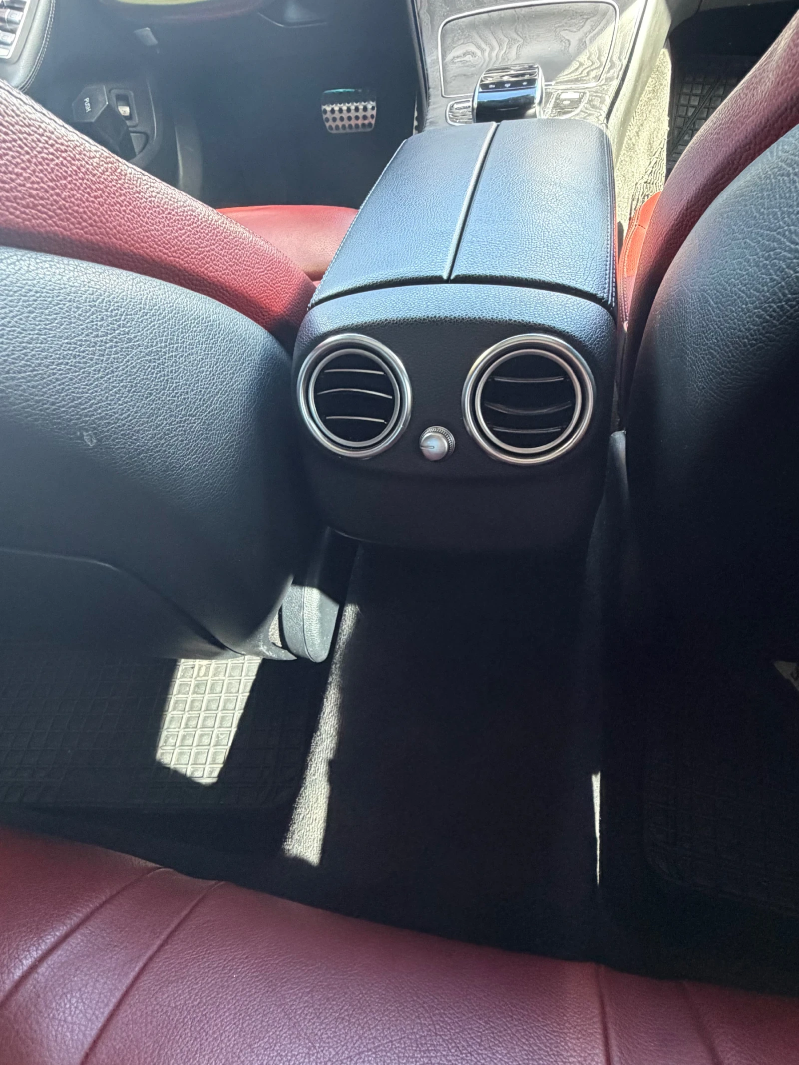 Mercedes-Benz C 300, снимка 8 - Автомобили и джипове - 56175915