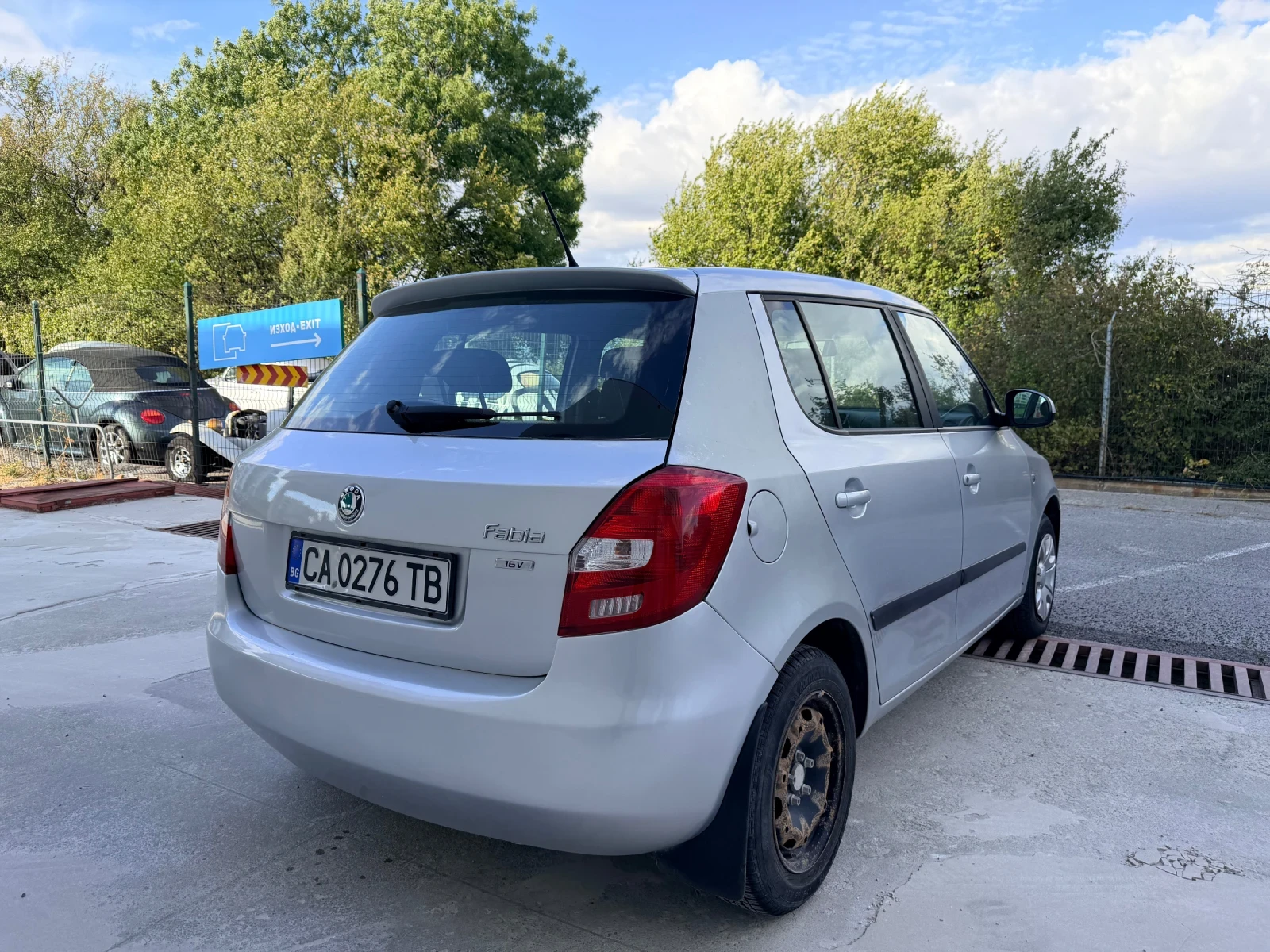 Skoda Fabia 1.4i , снимка 4 - Автомобили и джипове - 56210641