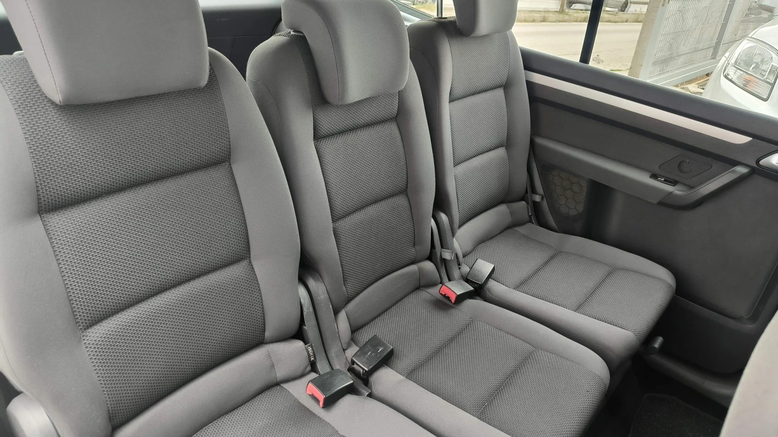 VW Touran 1.6TDi 7-DSG AUTOMATIC  | Mobile.bg � ����������� 13