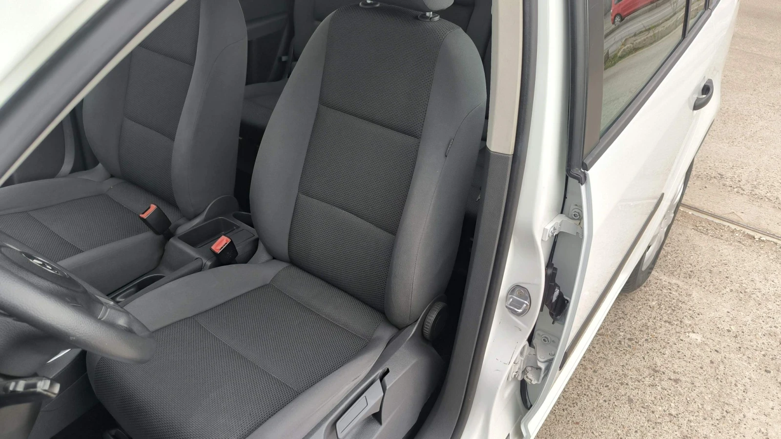 VW Touran 1.6TDi 7-DSG AUTOMATIC  | Mobile.bg � ����������� 15