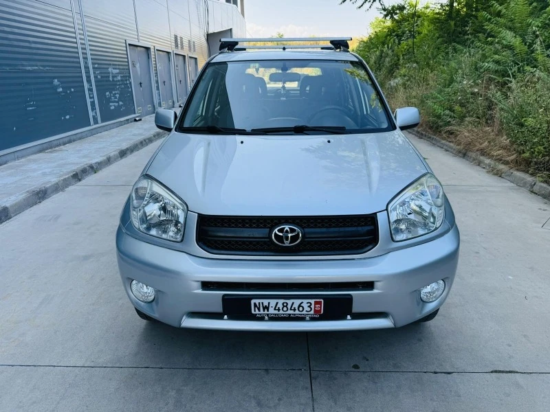 Toyota Rav4 2.0 VVT-i, снимка 3 - Автомобили и джипове - 47433439