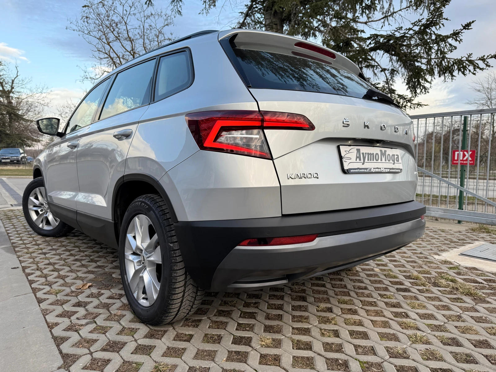 Skoda Karoq 2.0 4X4 AVTOMAT LED KAMERA - изображение 5