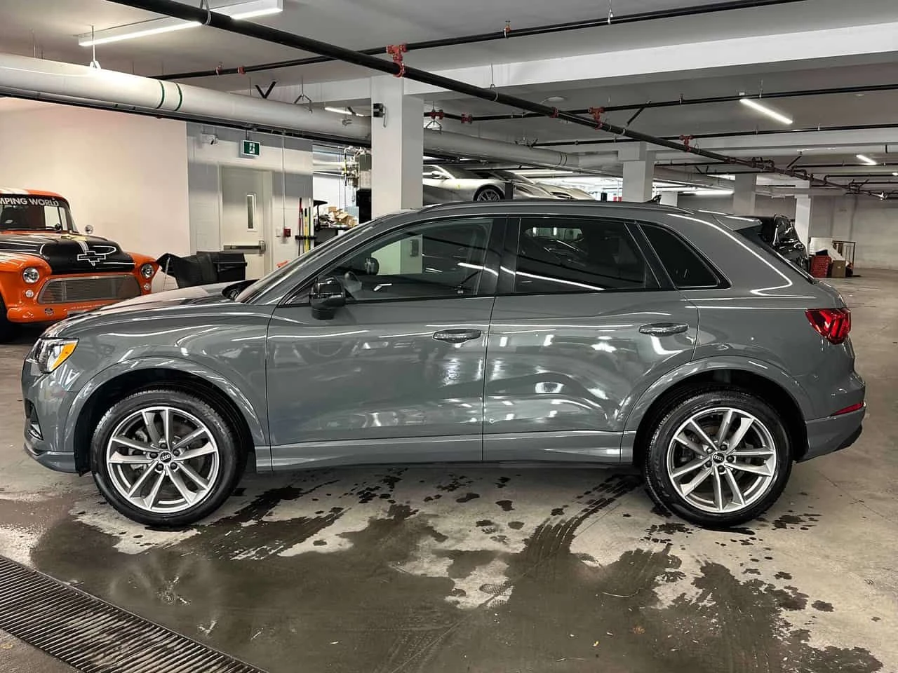 Audi Q3 Komfort/CARFAX/ПАНОРАМА/ПОДГРЕВИ, снимка 5 - Автомобили и джипове - 54046745
