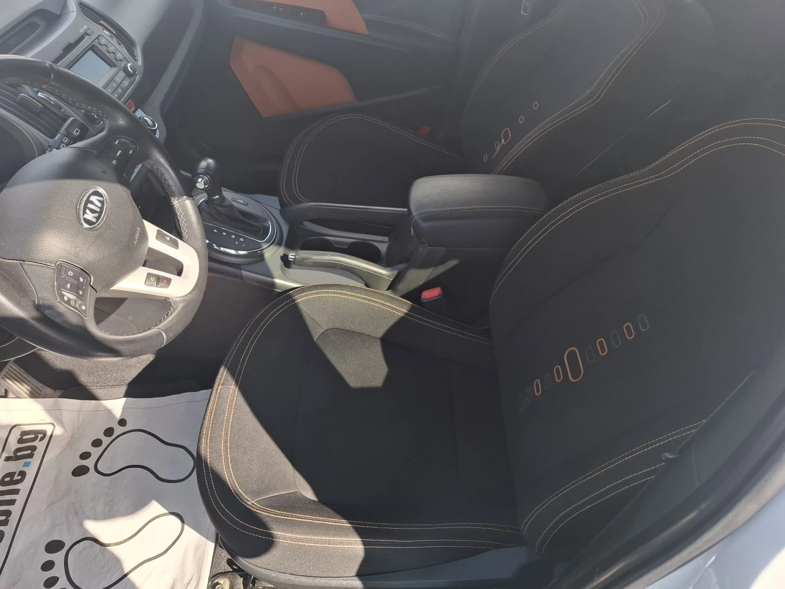 Kia Sportage 2.0. - 136кс. Сервз.книжка, снимка 7 - Автомобили и джипове - 54146580