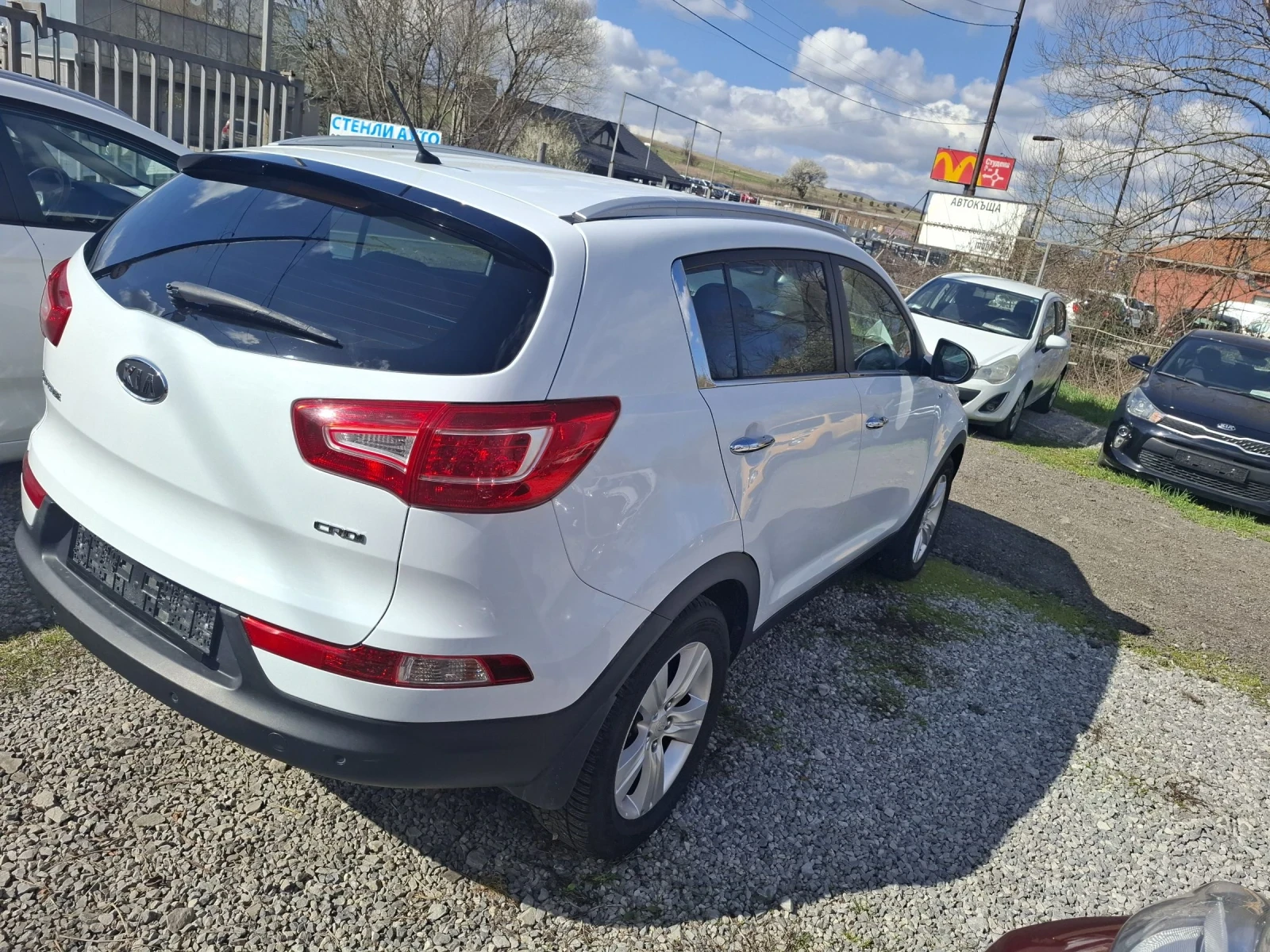Kia Sportage 2.0. - 136кс. Сервз.книжка, снимка 6 - Автомобили и джипове - 54146580