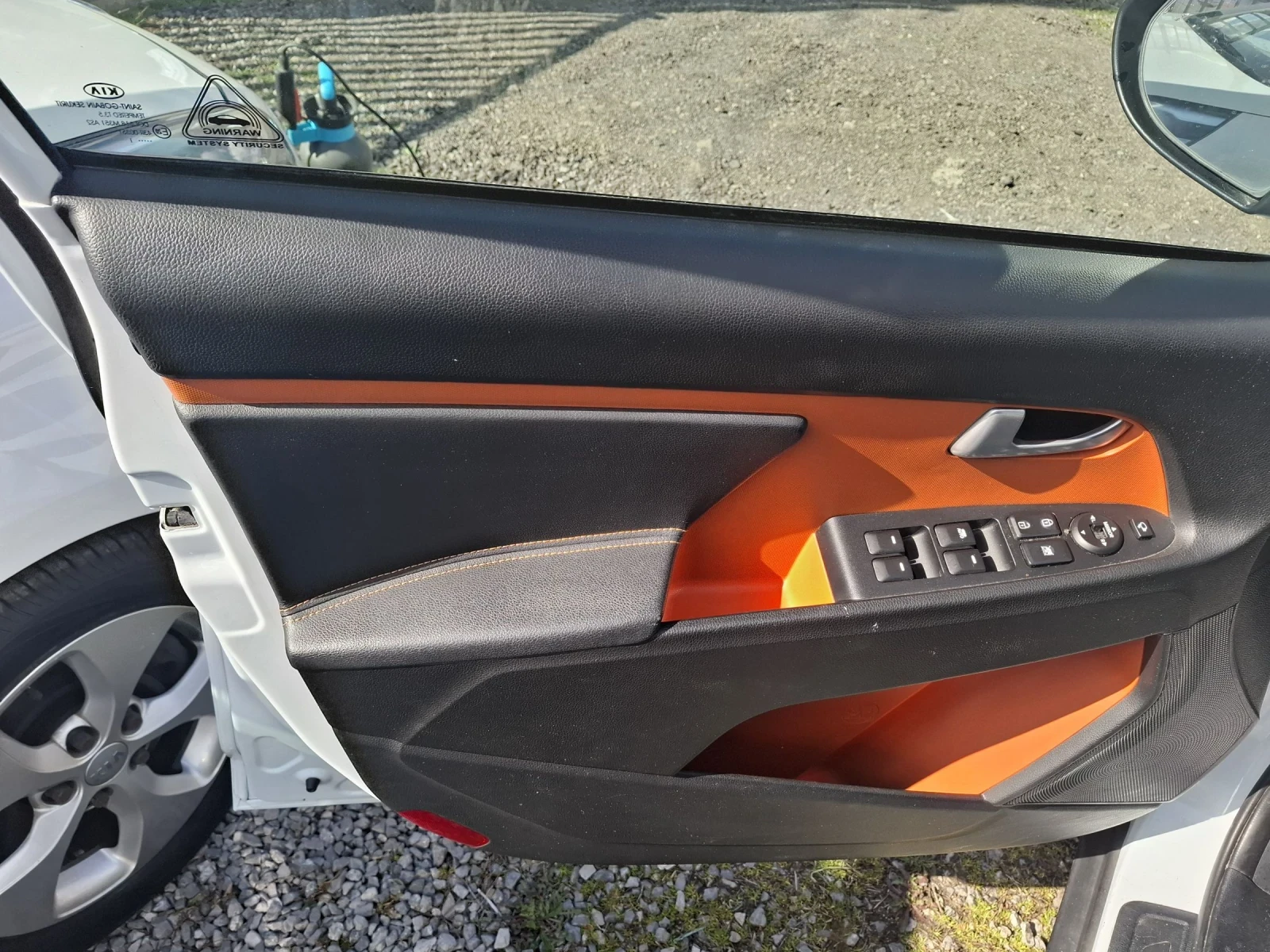 Kia Sportage 2.0. - 136кс. Сервз.книжка, снимка 11 - Автомобили и джипове - 54146580