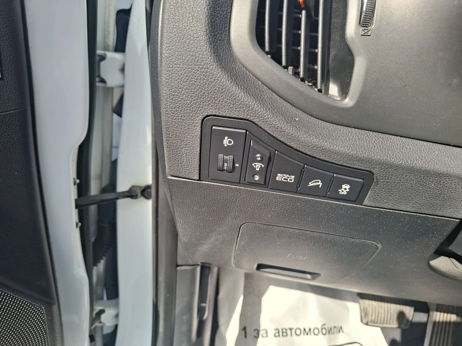 Kia Sportage 2.0. - 136кс. Сервз.книжка, снимка 13 - Автомобили и джипове - 54146580