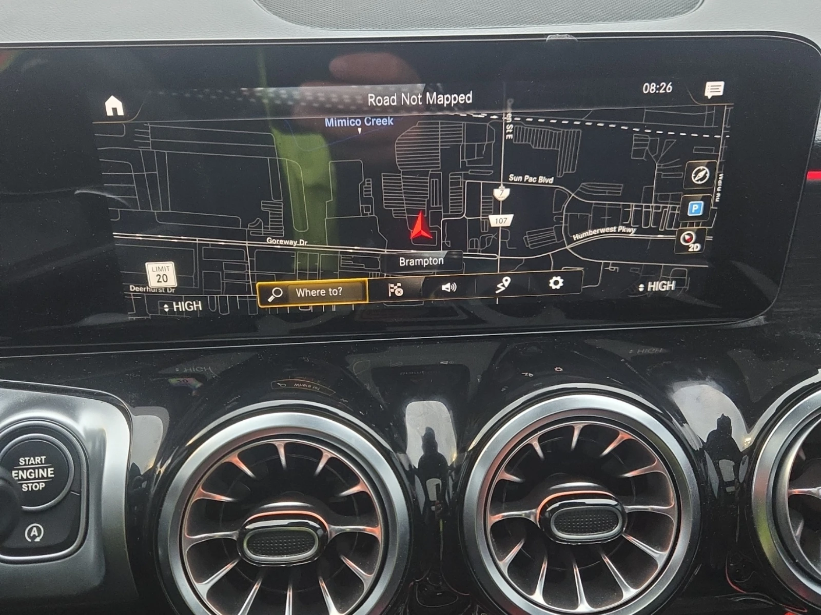 Mercedes-Benz GLB35AMG * * CARFAX * * АВТО КРЕДИТ * * Цена до БГ * * , снимка 11 - Автомобили и джипове - 54529045