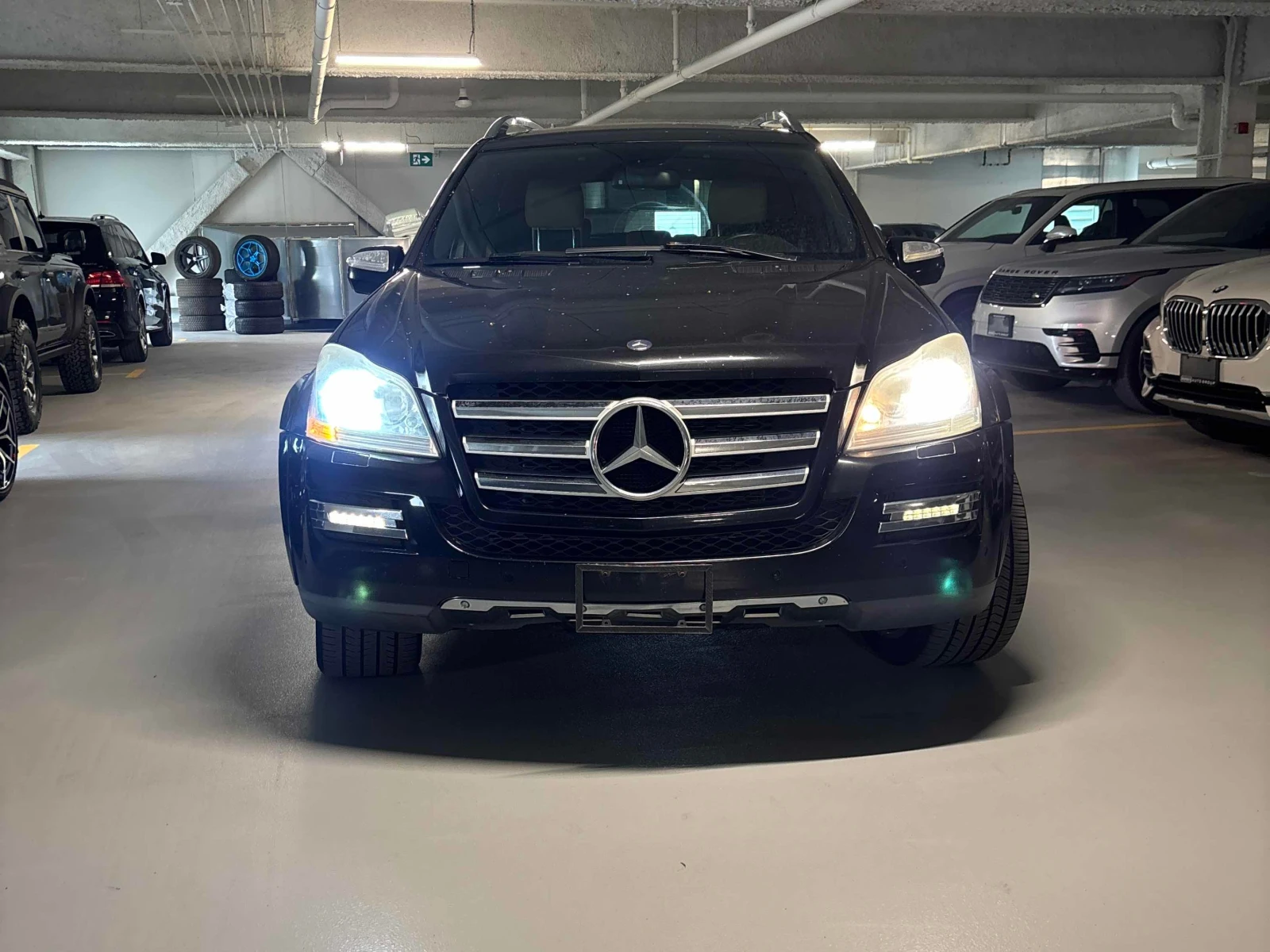 Mercedes-Benz GL 550 ОБДУХВАНЕ * KEYLESS * БЕЗ ИНЦИДЕНТИ * , снимка 3 - Автомобили и джипове - 54585289