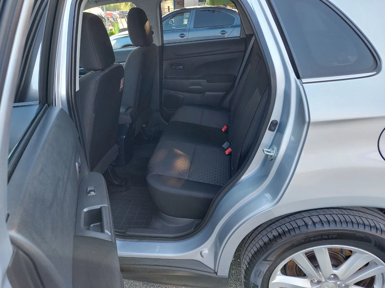 Mitsubishi ASX 1.8, 6ск, снимка 14 - Автомобили и джипове - 55710507