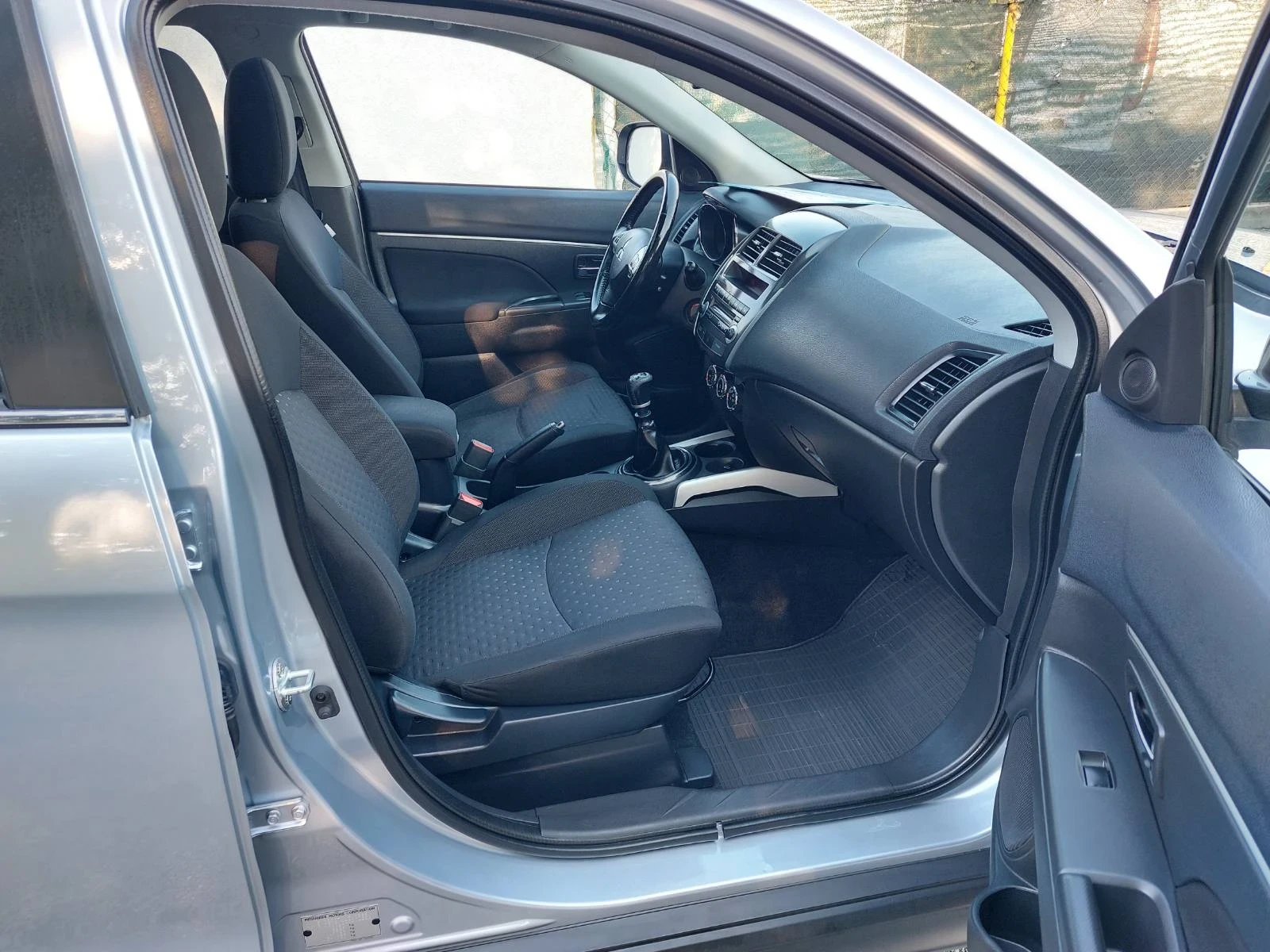 Mitsubishi ASX 1.8, 6ск, снимка 16 - Автомобили и джипове - 55710507