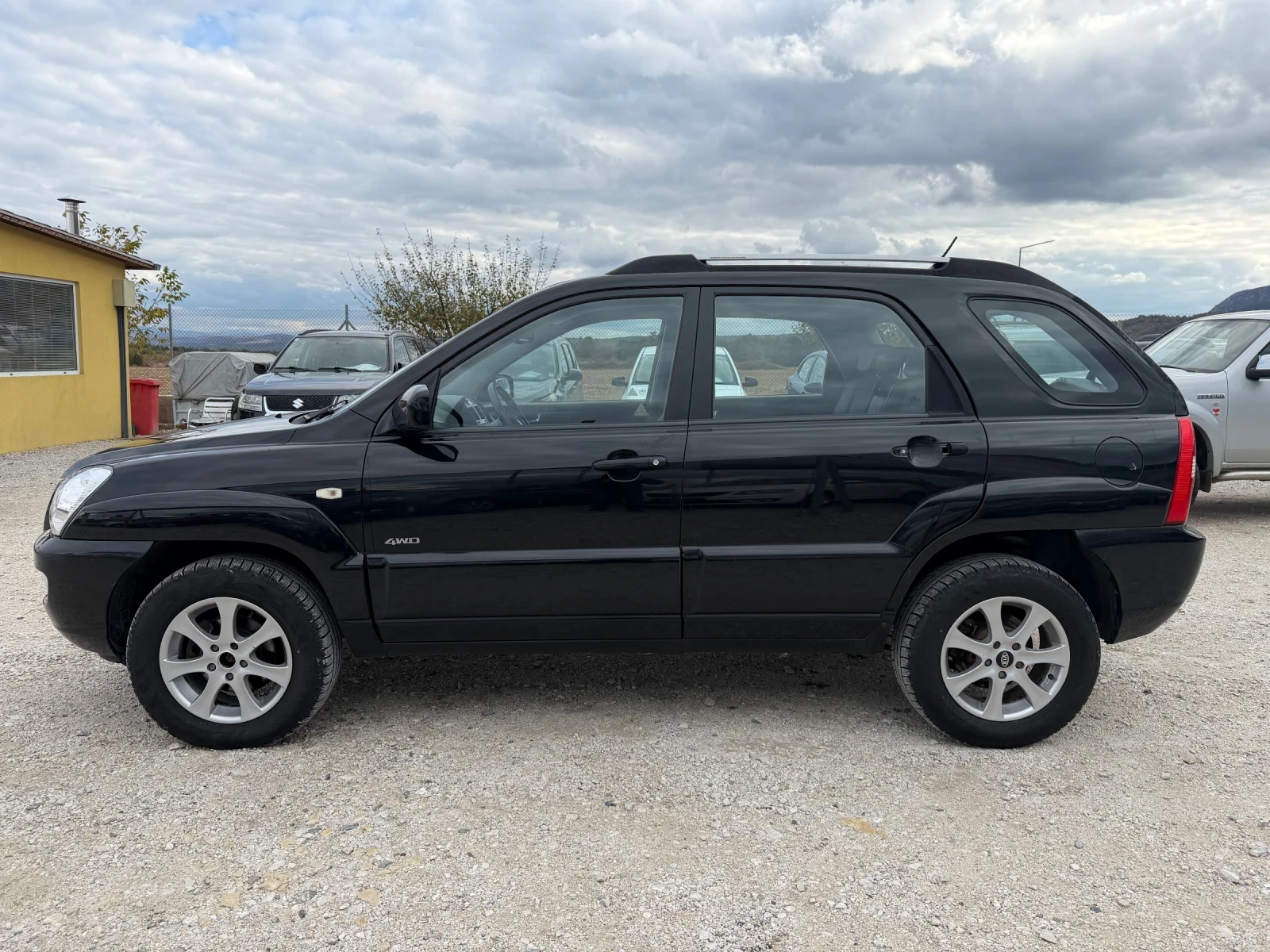 Kia Sportage 2.0/140�� 4�4 ����������� | Mobile.bg � ����������� 4