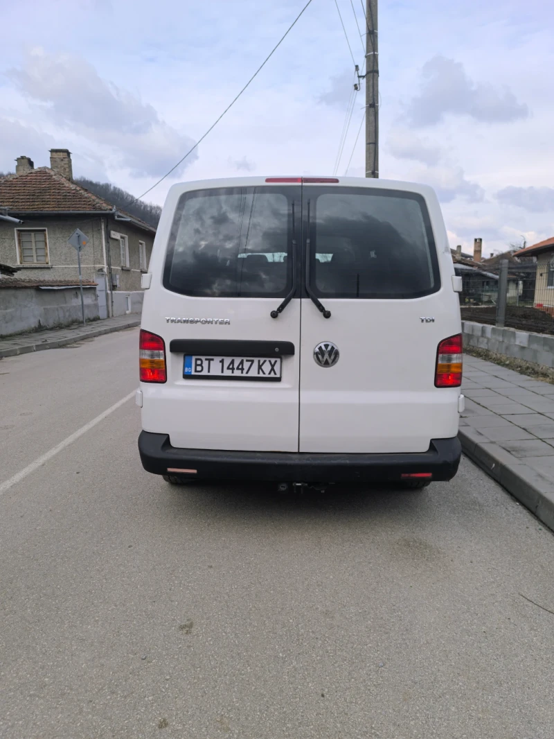 VW T5 2.5 TDI, снимка 2 - Бусове и автобуси - 48678024