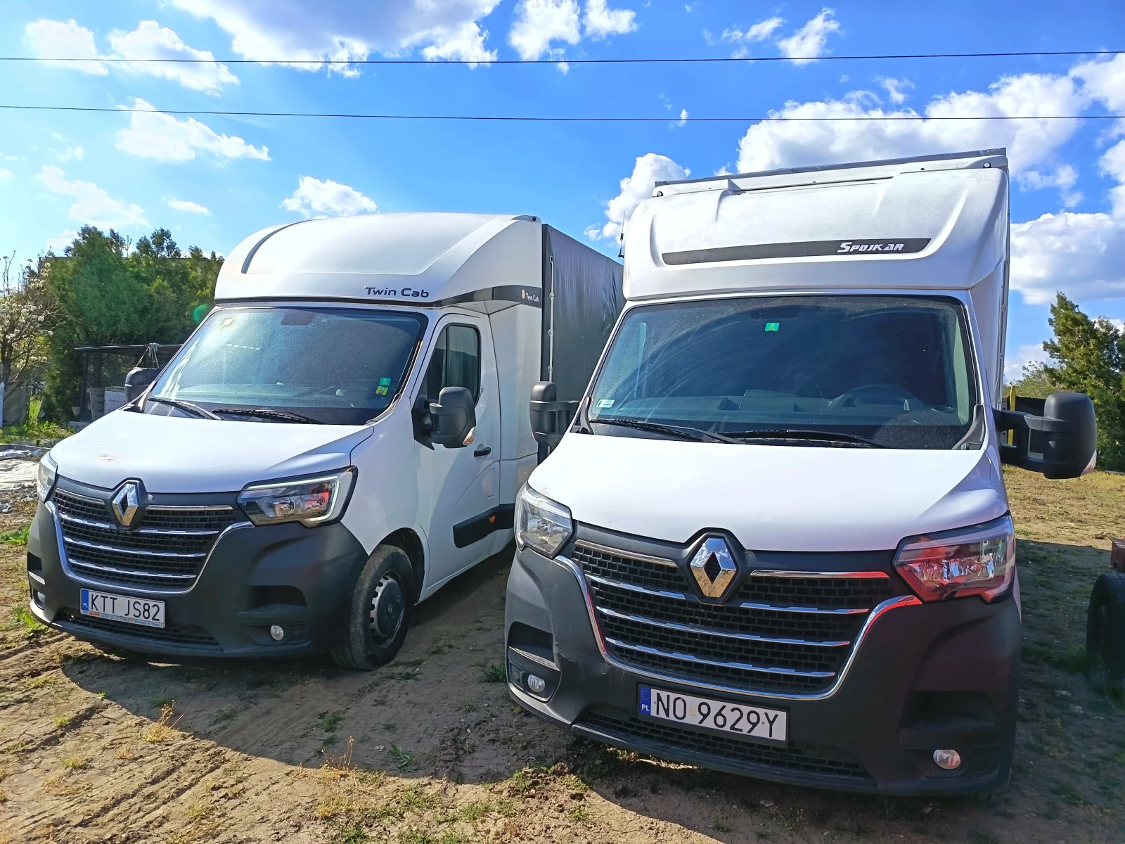 Renault Master 2300, снимка 2 - Бусове и автобуси - 54257139