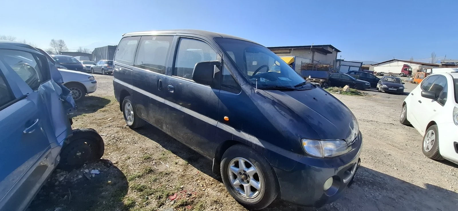Hyundai Starex