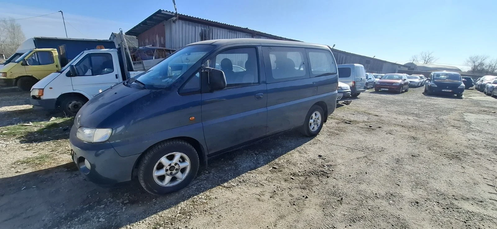 Hyundai Starex, снимка 2 - Бусове и автобуси - 55944524