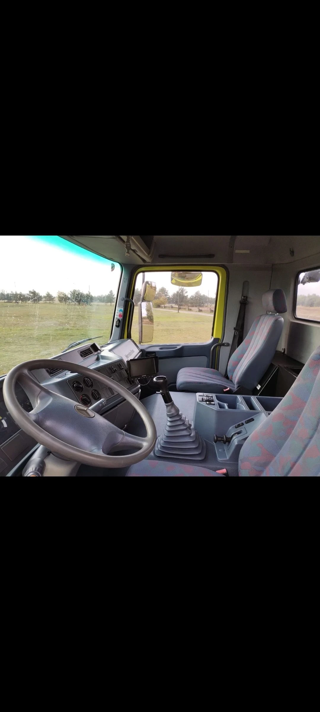 Mercedes-Benz Actros 4x4 самосвал с кран  - изображение 6