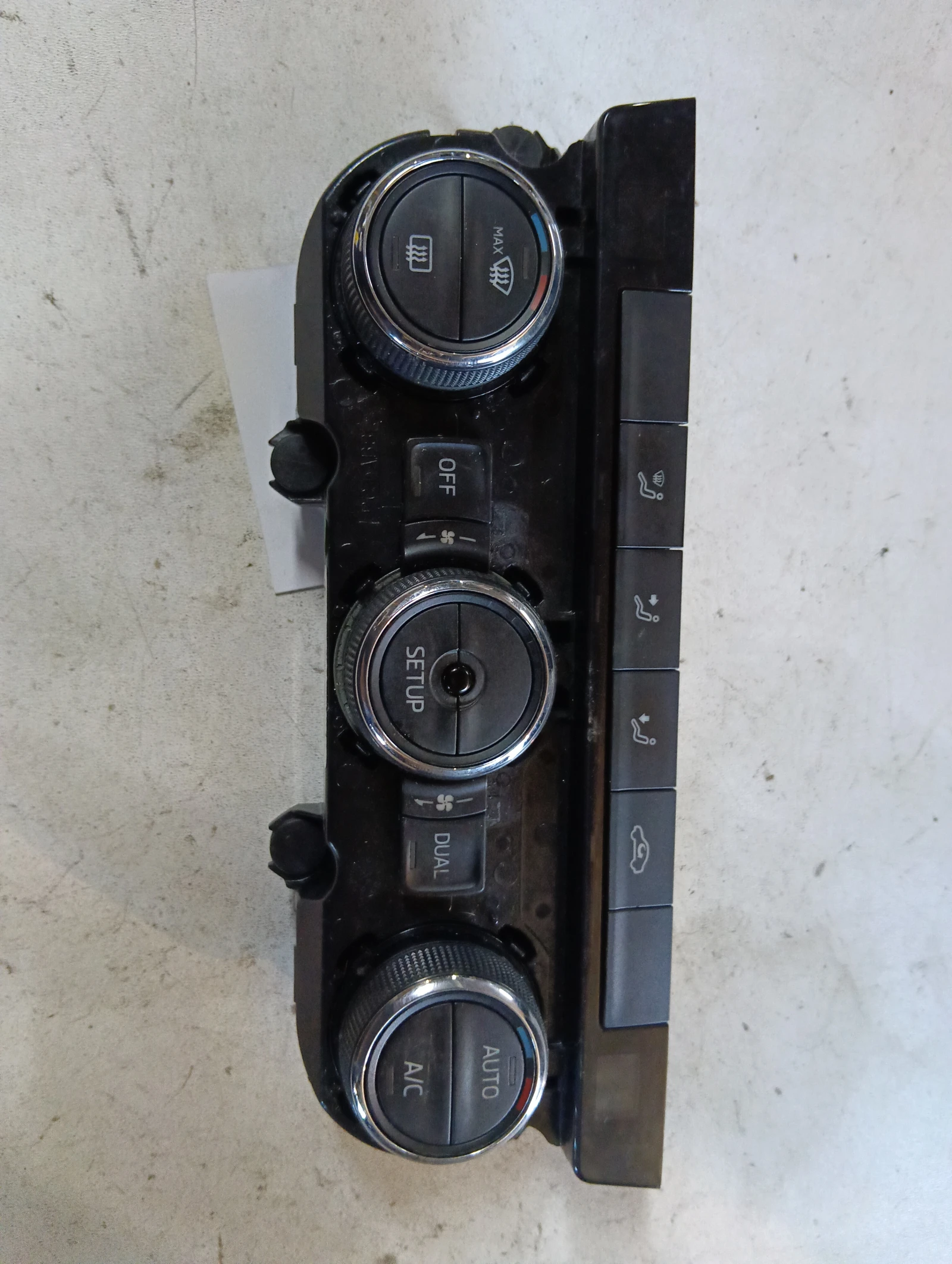 климатроник преден 5E0907044K Skoda Octavia