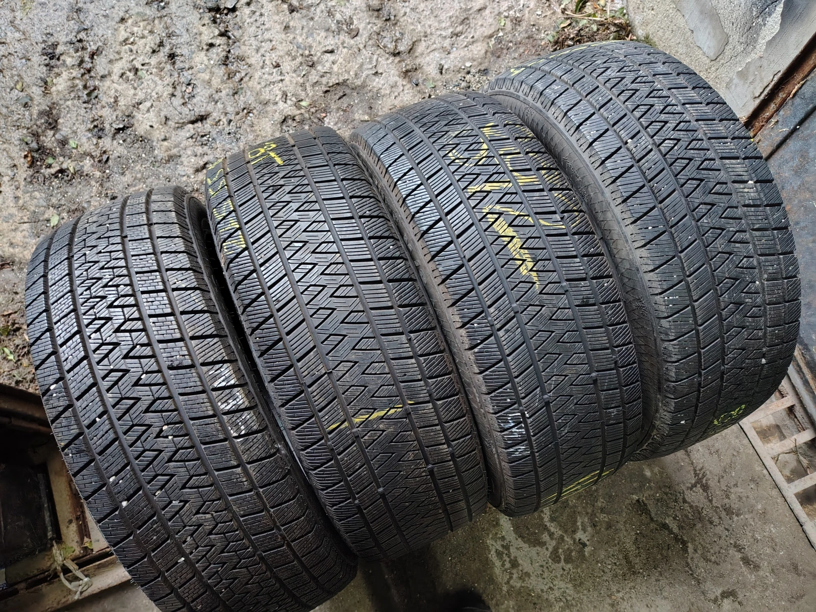  215/55R18 | Mobile.bg   1