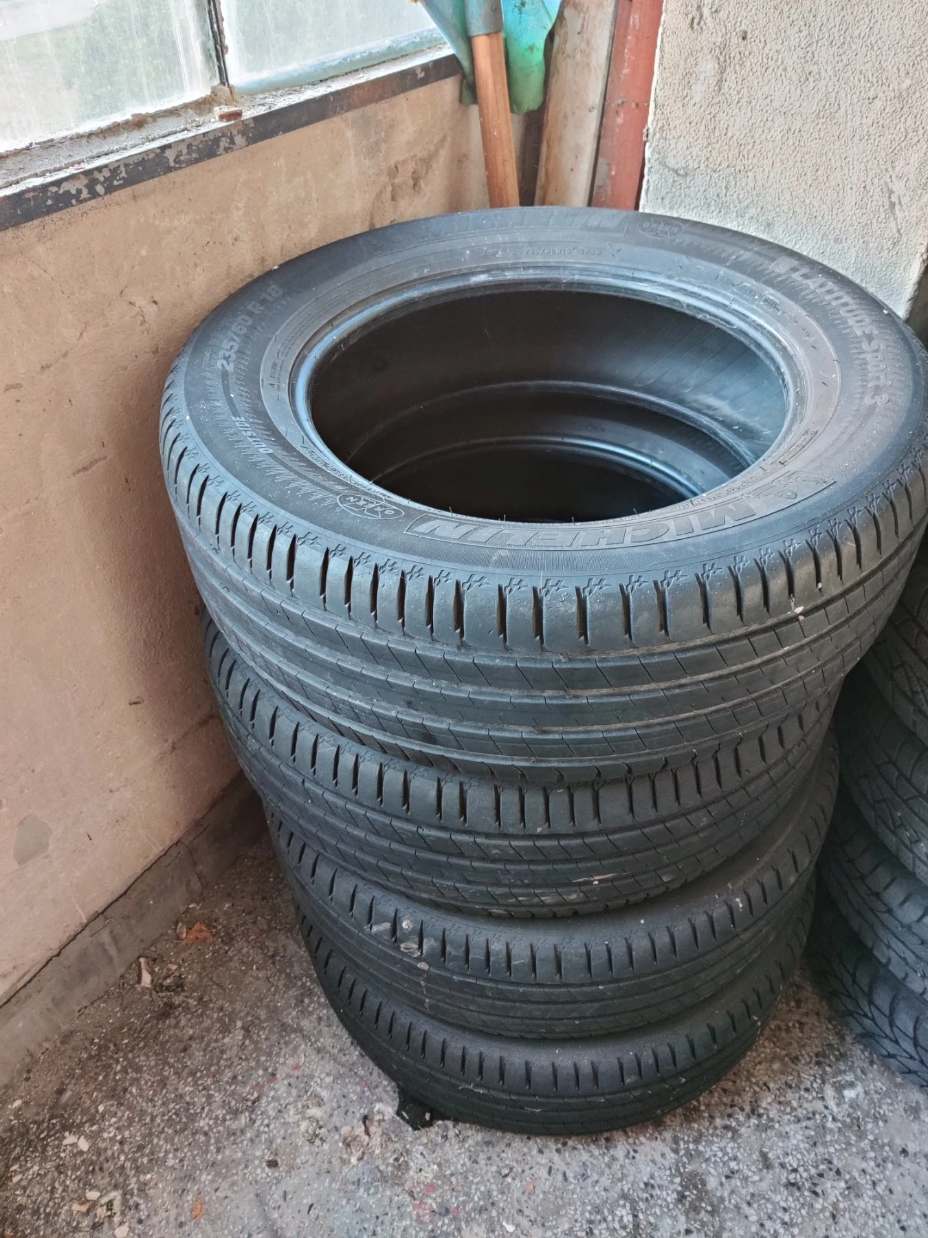 Гуми Летни 235/60R18