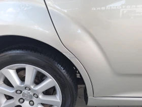 Toyota Corolla verso 2.2 D4D, снимка 16