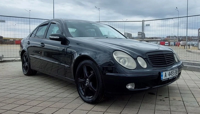 Mercedes-Benz E 200 KOMPRESSOR, АГУ, АВТОМАТ, снимка 2 - Автомобили и джипове - 47672839