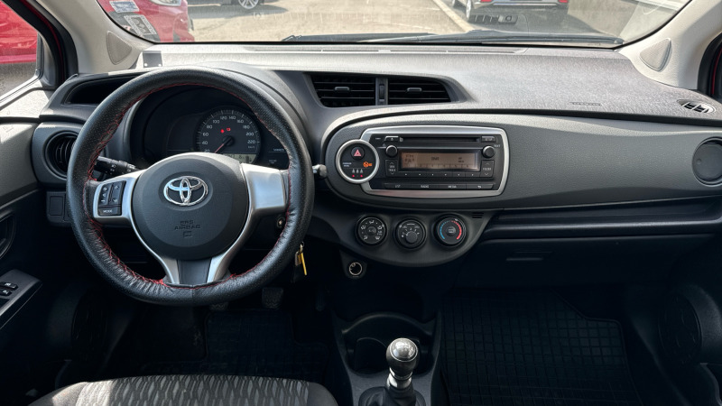 Toyota Yaris 1.33 VVT-i 6MT, снимка 8 - Автомобили и джипове - 44967455