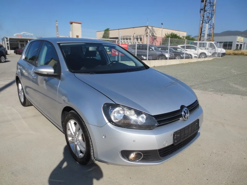 VW Golf 1.6 TDI, снимка 3 - Автомобили и джипове - 46775627