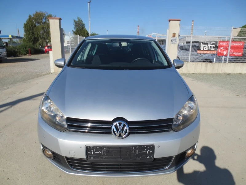 VW Golf 1.6 TDI, снимка 2 - Автомобили и джипове - 46775627