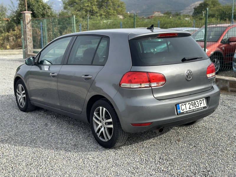 VW Golf 1.6TDI* 105кс* Клима* Нави* Топ, снимка 4 - Автомобили и джипове - 47189225