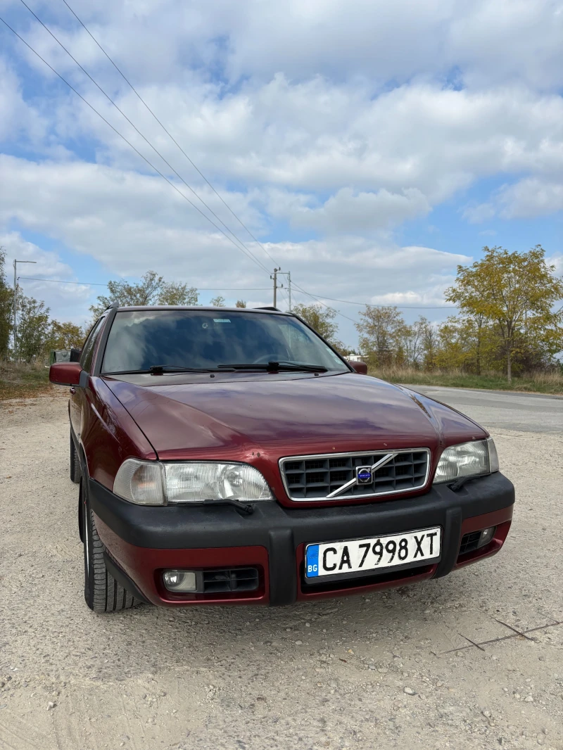 Volvo V70 XC, снимка 5 - Автомобили и джипове - 48295668