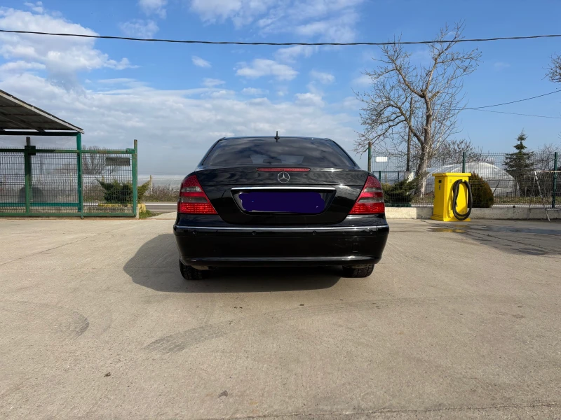 Mercedes-Benz E 320, снимка 5 - Автомобили и джипове - 48931497