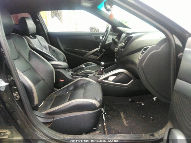 Hyundai Veloster  1.6L I-4 DI, DOHC, VVT, TURBO, 201HP Front Wheel D, снимка 10 - Автомобили и джипове - 49520548