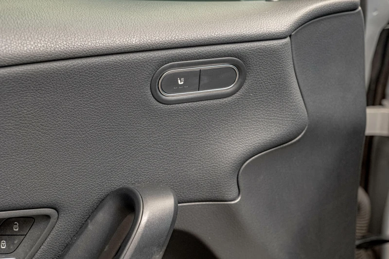 Mercedes-Benz A 180 d/Седан/Virtual/Подгрев/Dynamic Select/MBUX, снимка 5 - Автомобили и джипове - 51015572