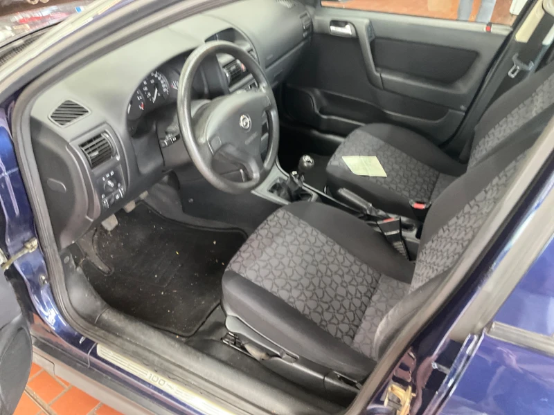 Opel Astra 1.6 | Basis | РЕАЛНИ КИЛОМЕТРИ | КЛИМАТИК, снимка 11 - Автомобили и джипове - 51834454