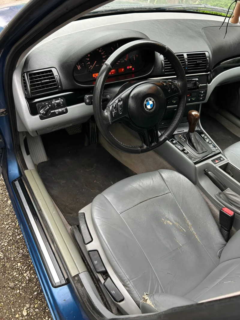 BMW 320 E46, снимка 12 - Автомобили и джипове - 52678933