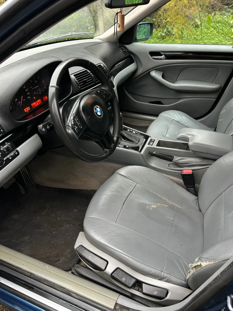 BMW 320 E46, снимка 11 - Автомобили и джипове - 52678933