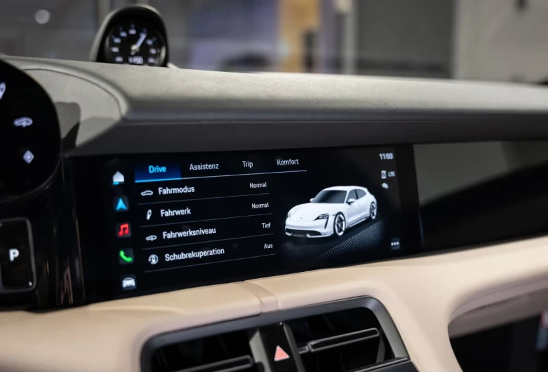 Porsche Taycan SPORT-TURISMO/476HP/PANO/360/HUD/SPORT/841v, снимка 14 - Автомобили и джипове - 52736934