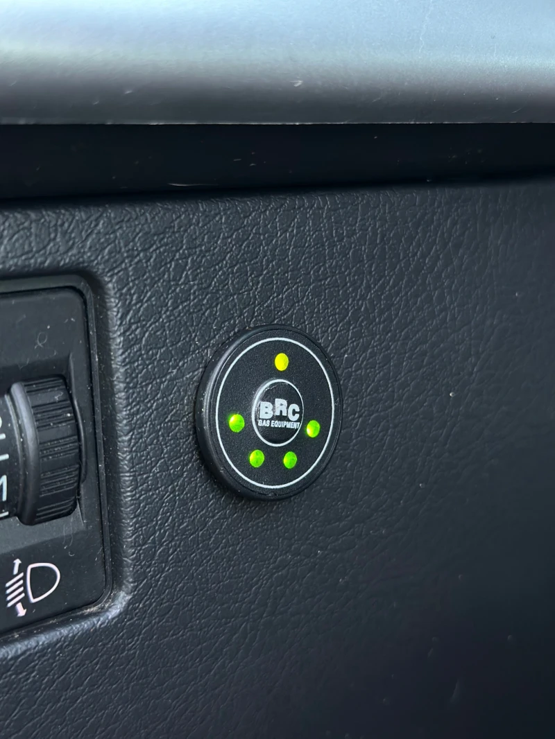 Peugeot 207 1.4 LPG, снимка 11 - Автомобили и джипове - 52795509