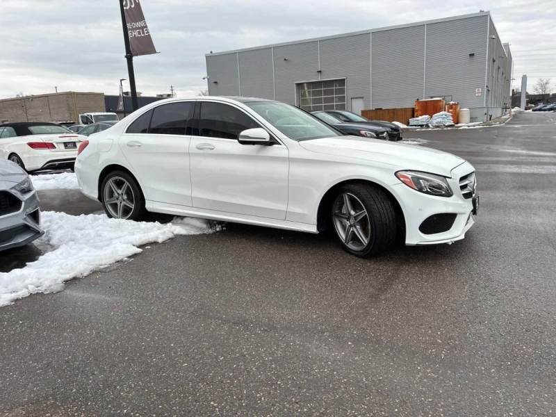 Mercedes-Benz C 300 2017 * CARFAX * БЕЗ ПЪРВОНАЧАЛНА ВНОСКА, снимка 4 - Автомобили и джипове - 53059093