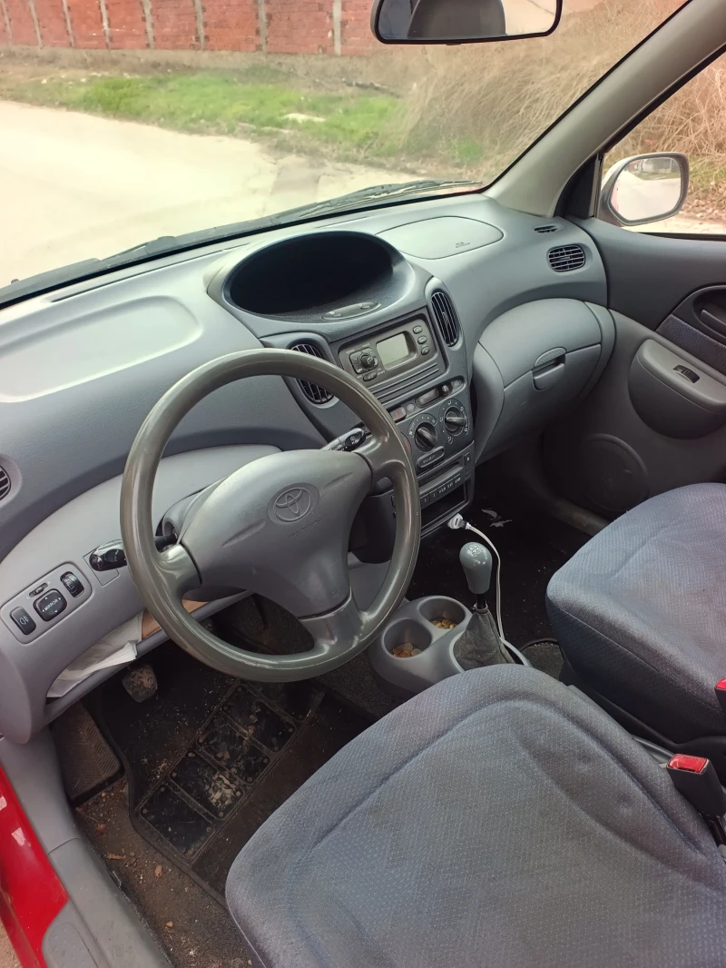 Toyota Yaris verso, снимка 3 - Автомобили и джипове - 53467782