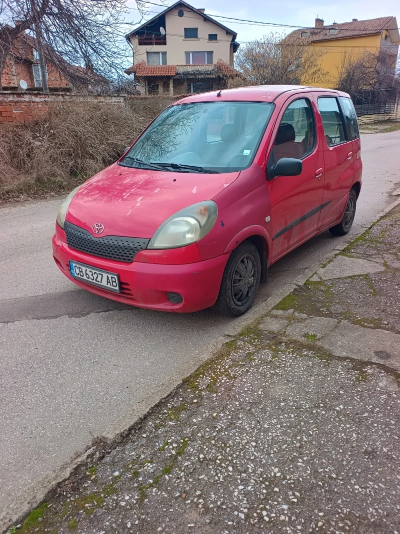 Toyota Yaris verso, снимка 8 - Автомобили и джипове - 53467782