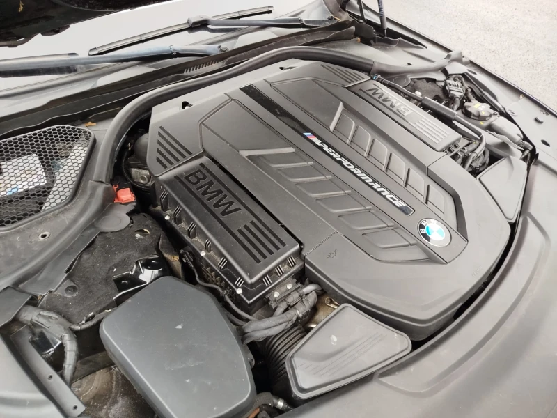 BMW 760 iL, снимка 13 - Автомобили и джипове - 53521420