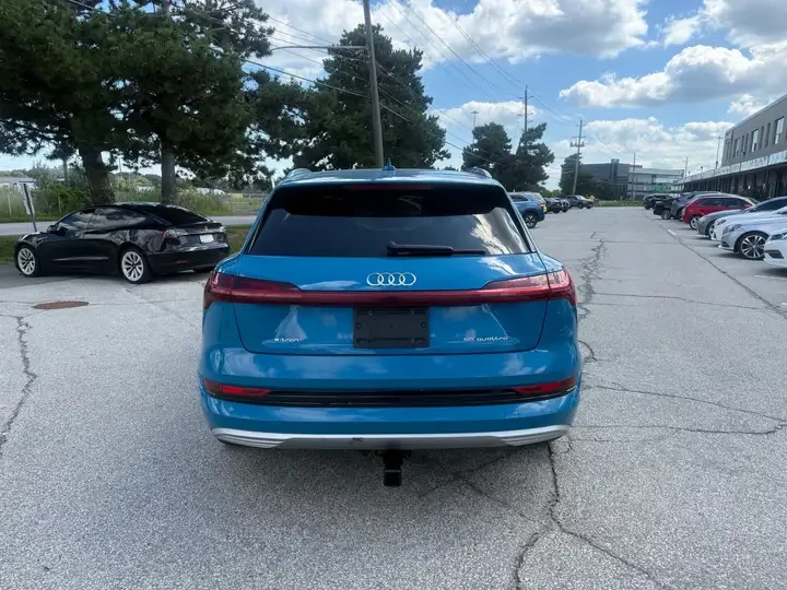 Audi E-Tron Progressiv CARFAX НАЛИЧЕН | 2019 | 105750 km, снимка 5 - Автомобили и джипове - 56215505