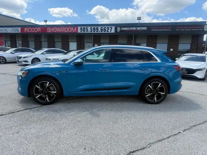 Audi E-Tron Progressiv CARFAX НАЛИЧЕН | 2019 | 105750 km, снимка 3 - Автомобили и джипове - 56215505