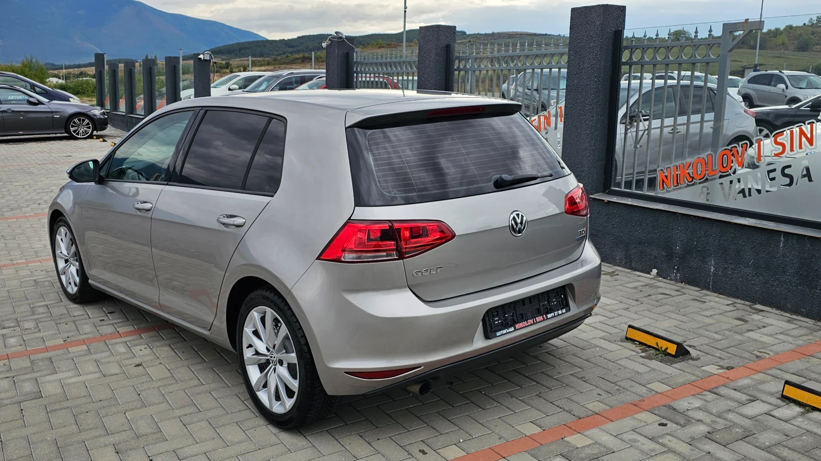 VW Golf 1.6TDI-BLUEMOTION - изображение 5