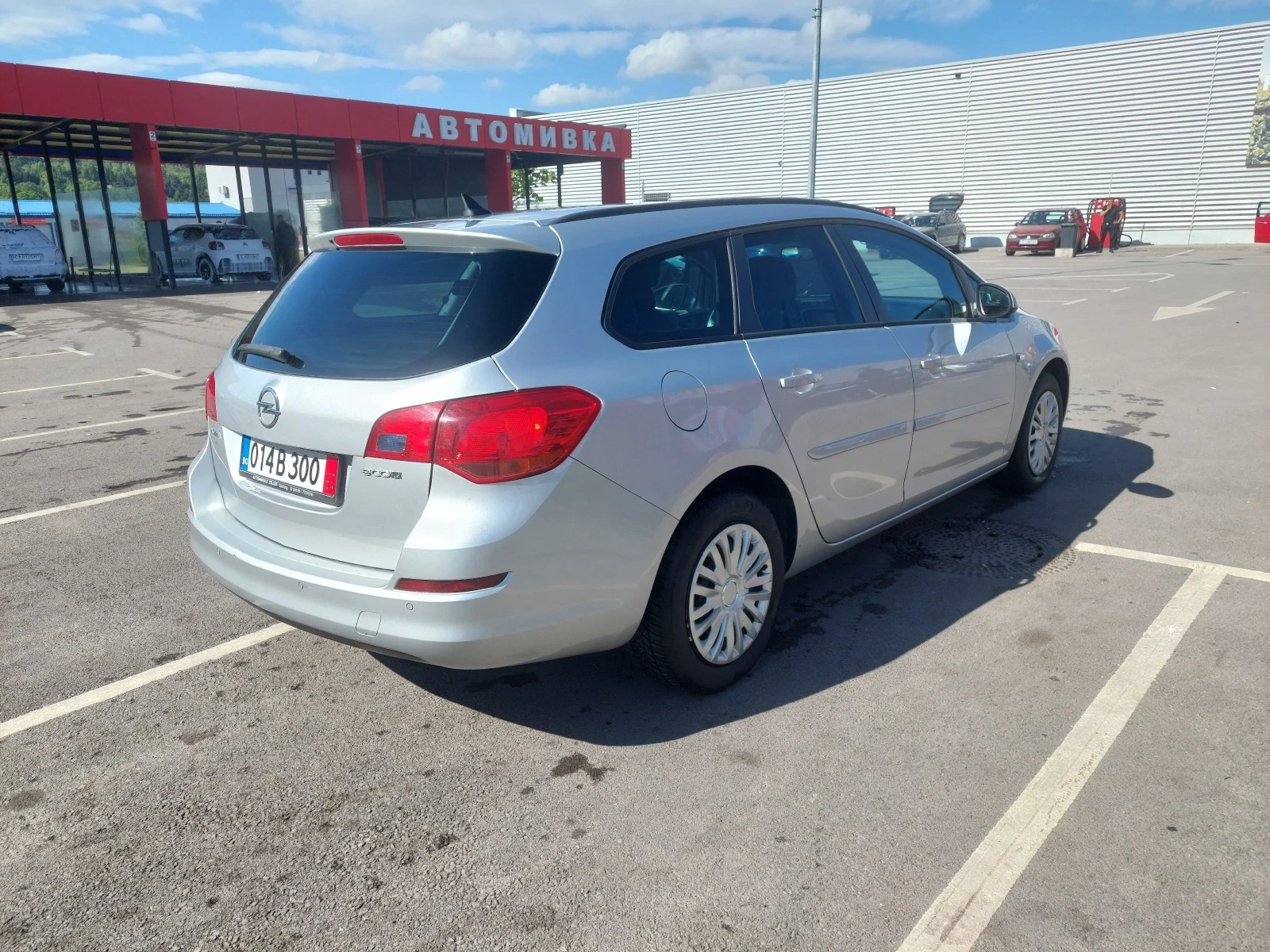 Opel Astra 1, 3 CDTI ECOFLEX - изображение 5