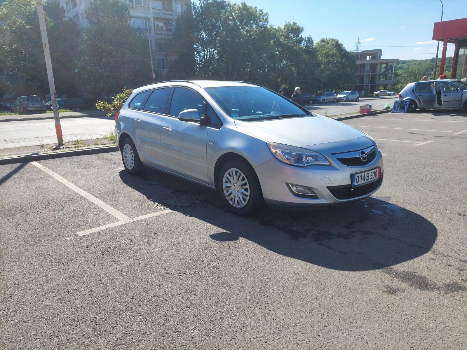 Opel Astra 1, 3 CDTI ECOFLEX - изображение 7