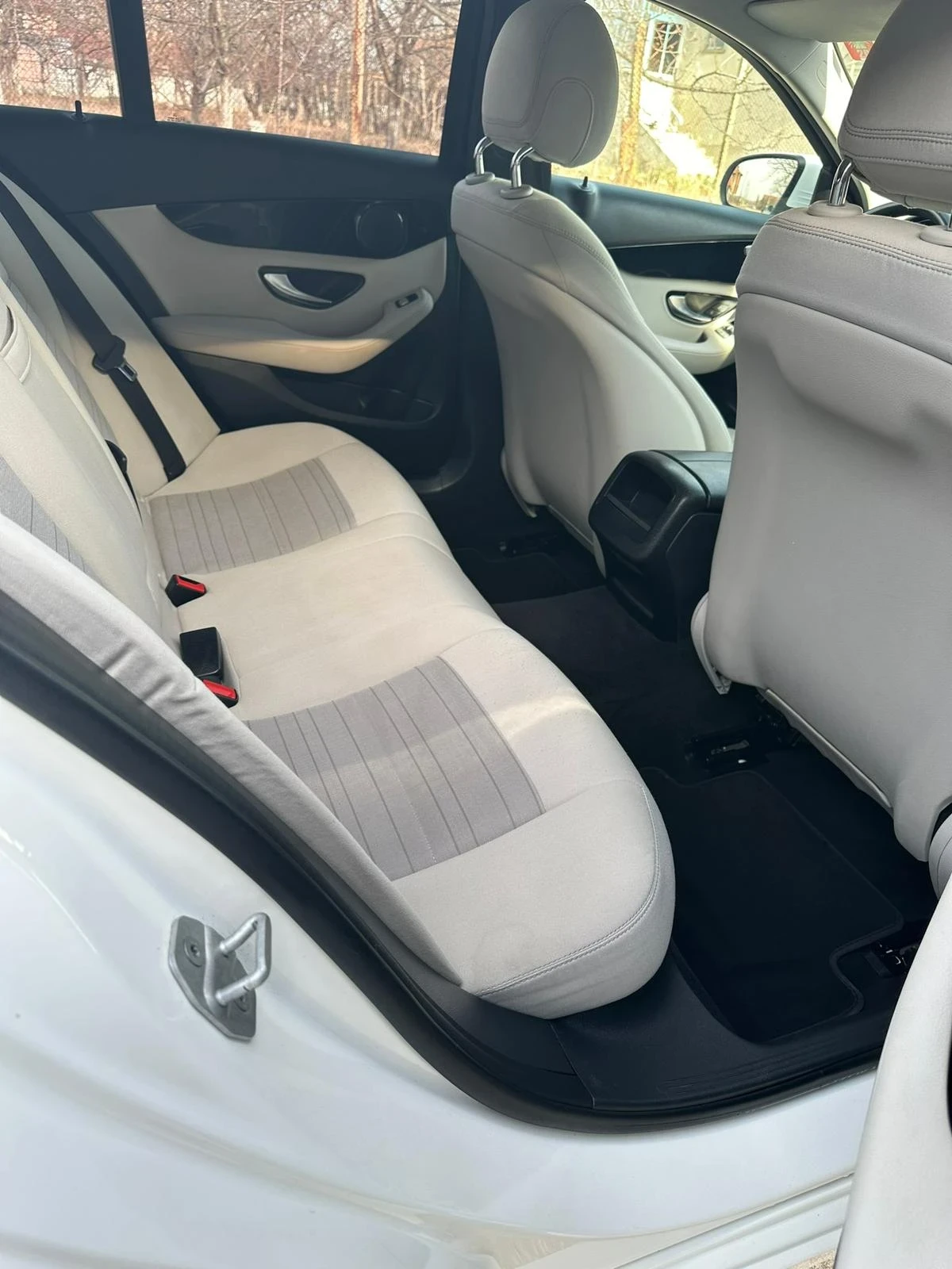 Mercedes-Benz C 220  - изображение 9